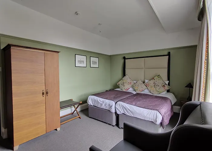 Hotel: Blue Bells Hotel